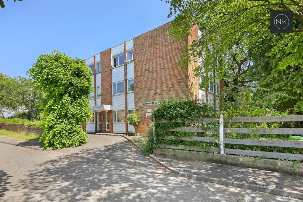 2 bed 1st Floor Flat for rent in Wanstead. From Neil King - London