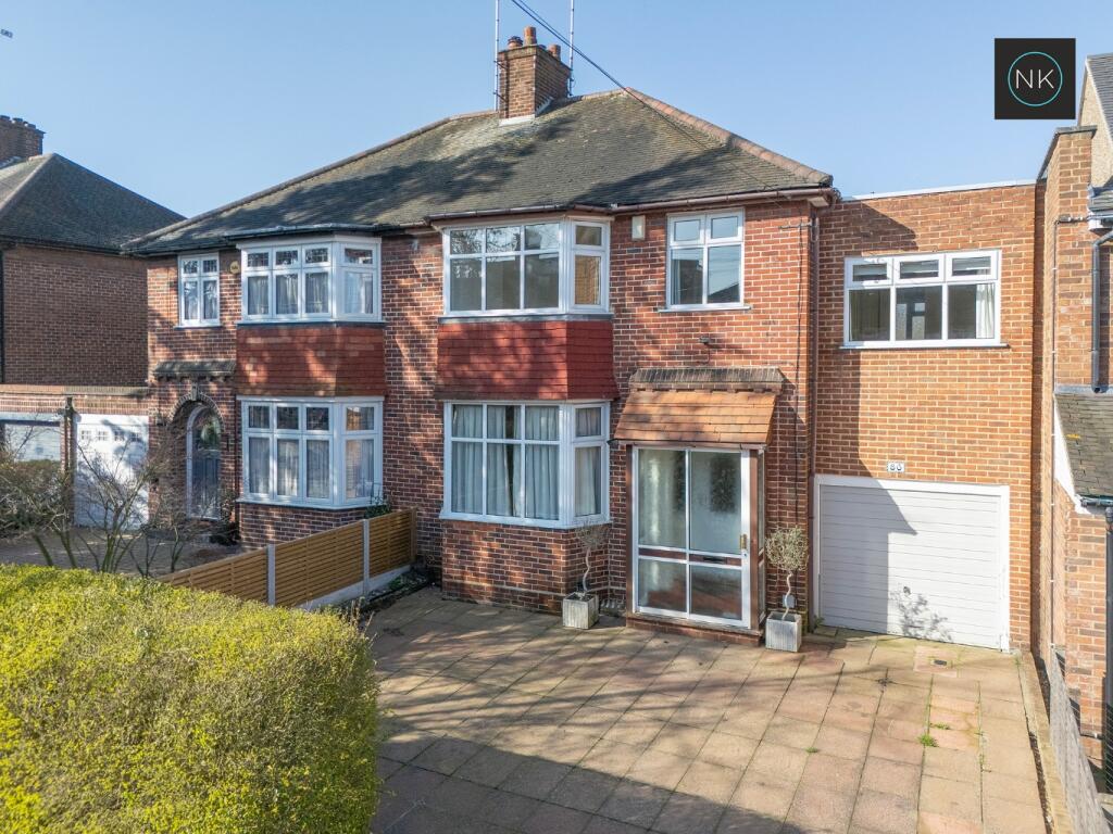 4 bed Mid Terraced House for rent in Woodford. From Neil King - London