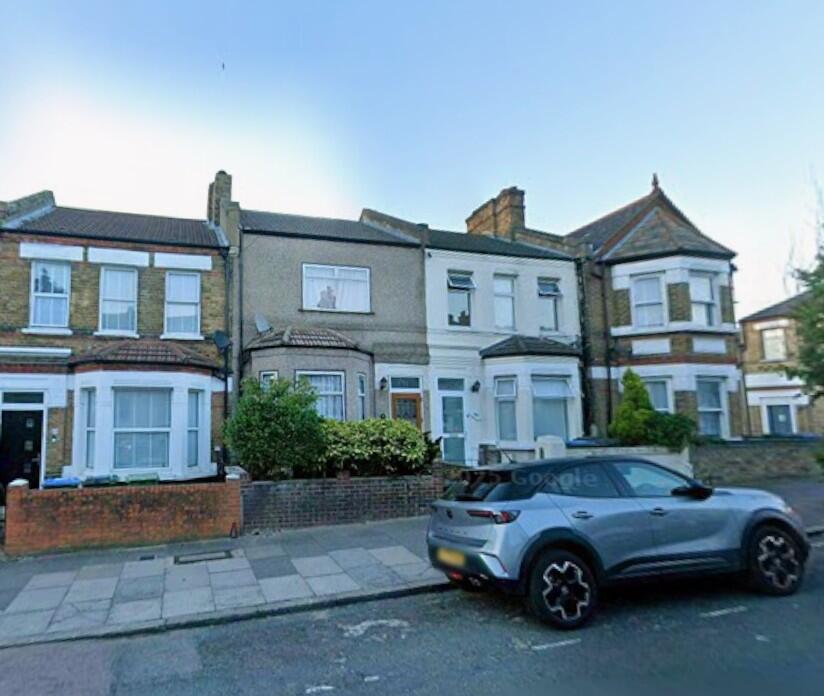 3 bed Detached for rent in London. From Nelsons - London