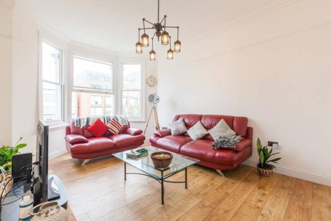 2 bed 1st Floor Flat for rent in Clapham. From Nelsons - London