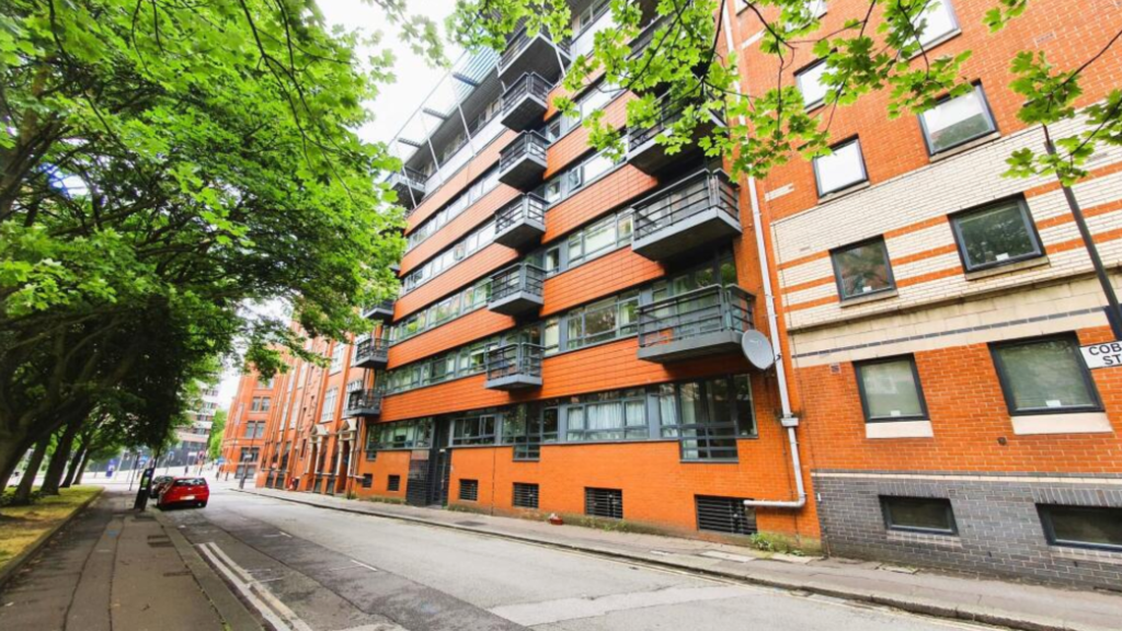 1 bed 1st Floor Flat for rent in Manchester. From Nelsons - London