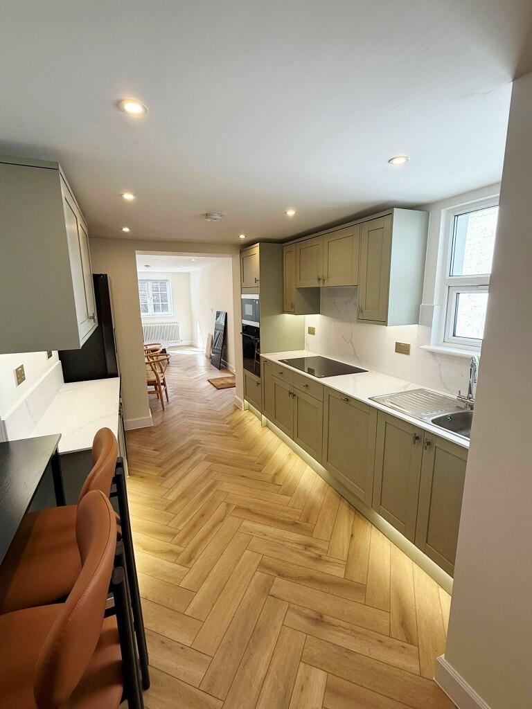2 bed 1st Floor Flat for rent in Hammersmith. From Nelsons - London