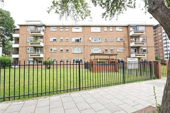 4 bed 1st Floor Flat for rent in Clapham. From Nelsons - London 4 bed 1st Floor Flat for rent in Clapham. From Nelsons - London