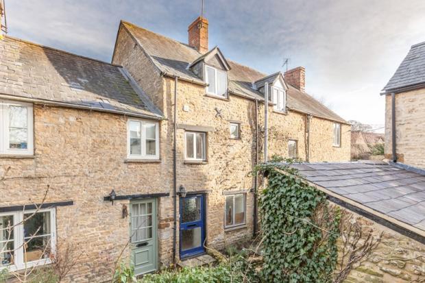 2 bed Cottage for rent in Enstone. From Newcombe Residential - Cheltenham
