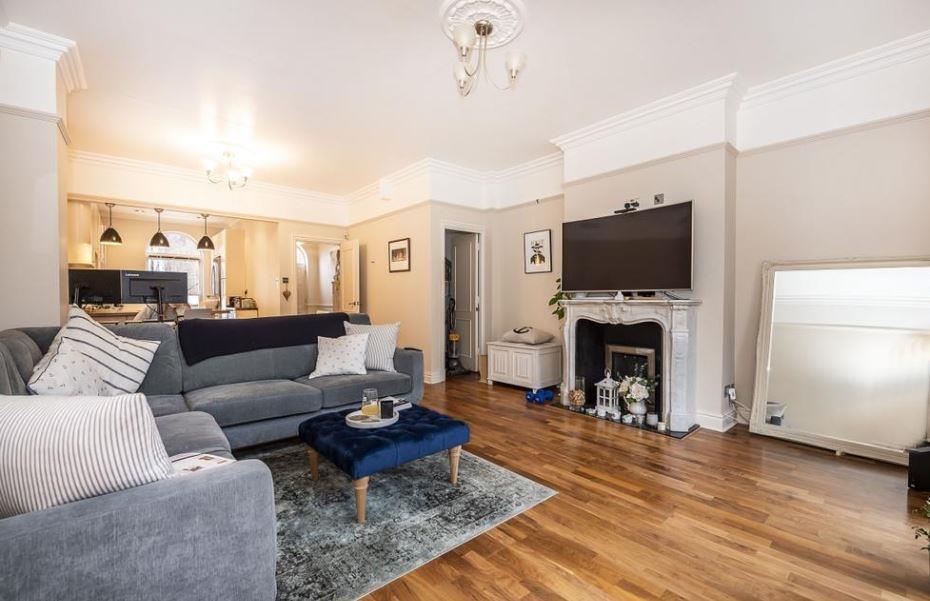 3 bed Apartment for rent in London. From Newington Estates
