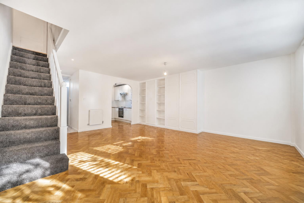 3 bed Apartment for rent in Battersea. From Newington Estates