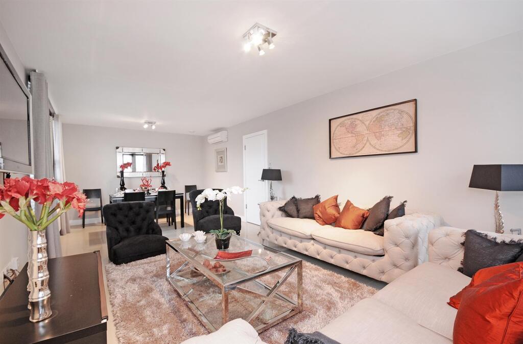 3 bed Apartment for rent in London. From Newington Estates