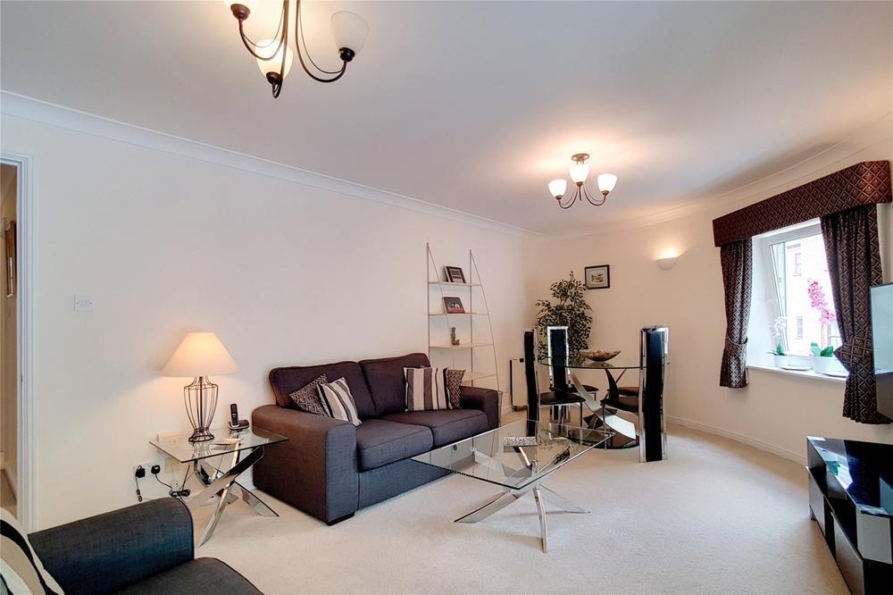 2 bed Apartment for rent in Paddington. From Newington Estates