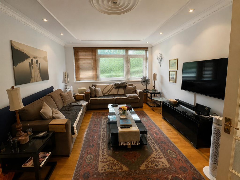 2 bed Apartment for rent in London. From Newington Estates