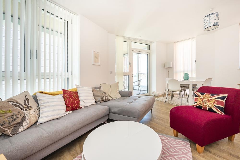 3 bed Apartment for rent in London. From Newington Estates