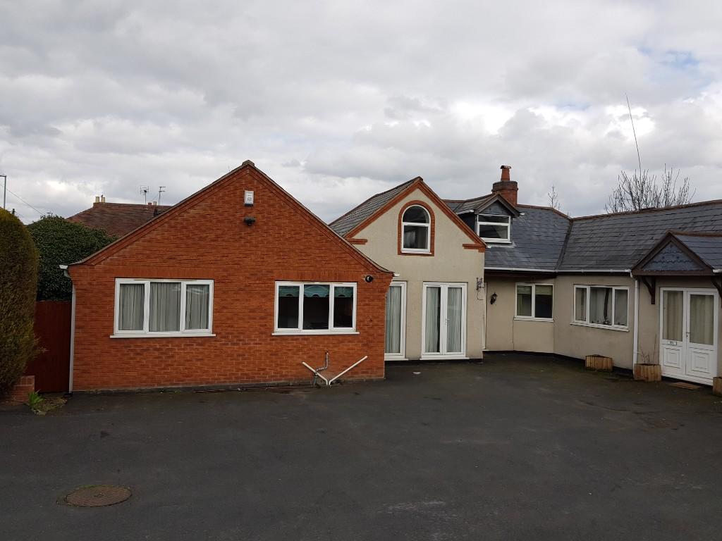 3 bed Semi-detached bungalow for rent in Wolverley. From J E Property Management Ltd - Kidderminster