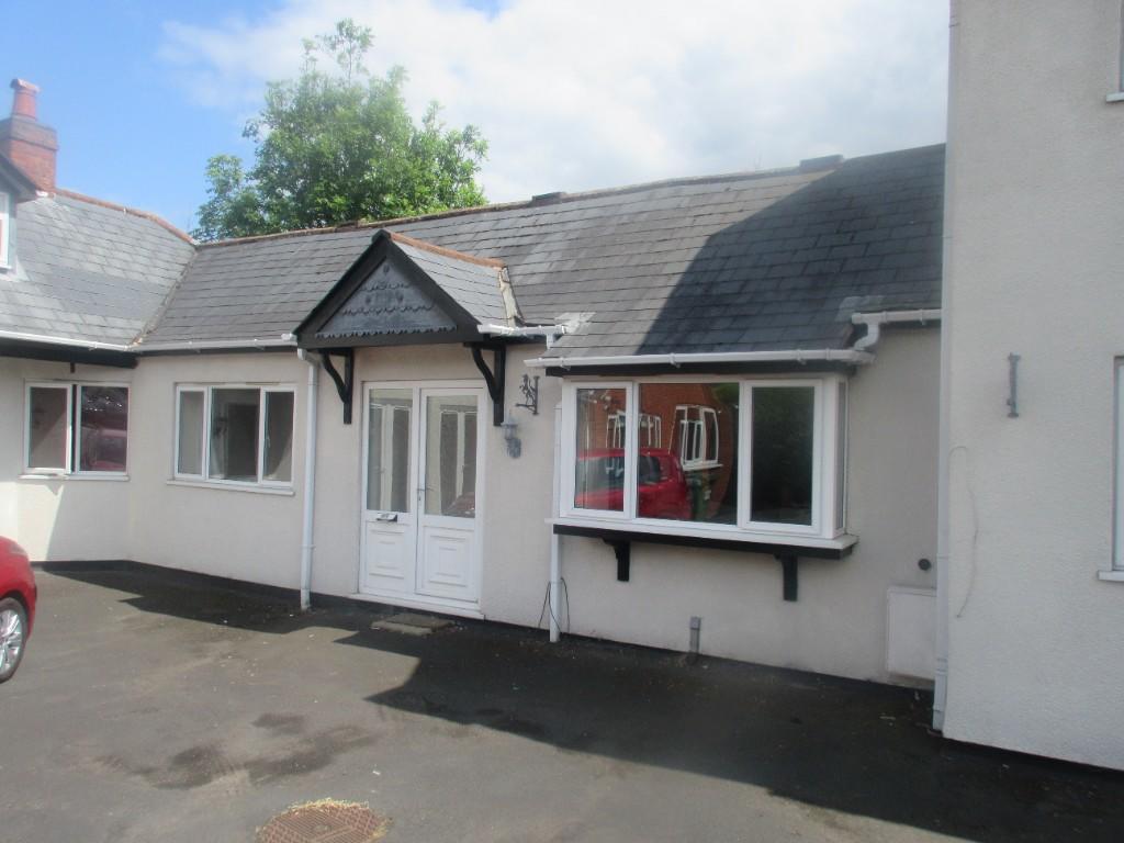 1 bed Terraced bungalow for rent in Wolverley. From J E Property Management Ltd - Kidderminster