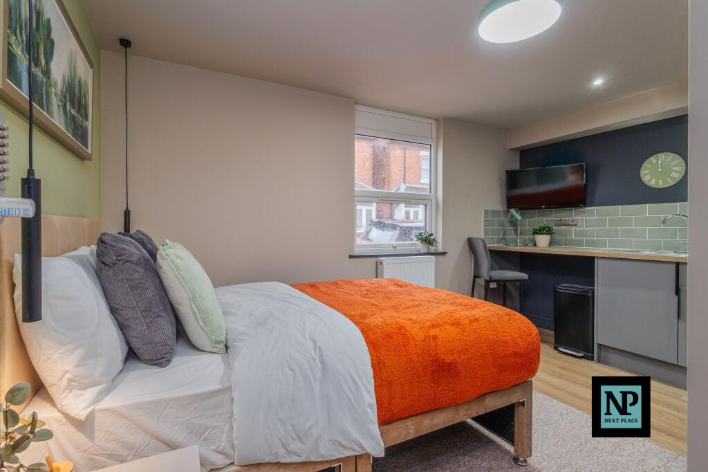 1 bed HMO for rent in Tamworth. From Next Place Property Agents Limited - Tamworth