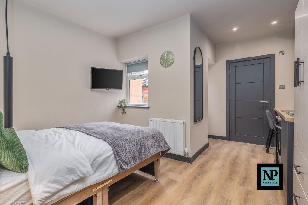 1 bed HMO for rent in Tamworth. From Next Place Property Agents Limited - Tamworth