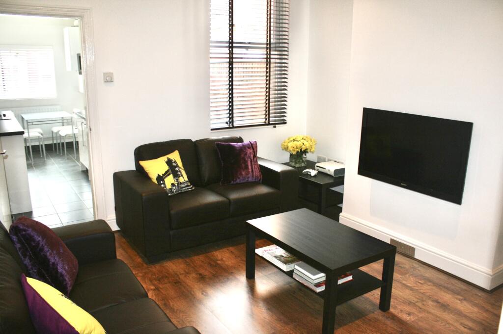 4 bed Mid Terraced House for rent in Mackworth. From Nicholas Humphreys - Derby