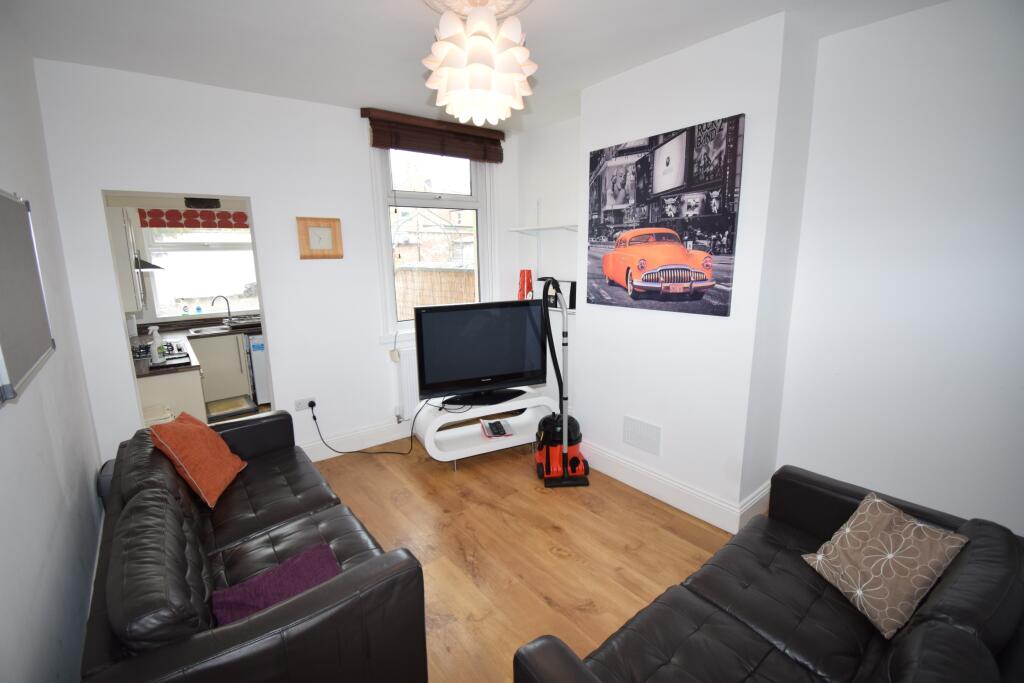 2 bed Mid Terraced House for rent in Derby. From Nicholas Humphreys - Derby
