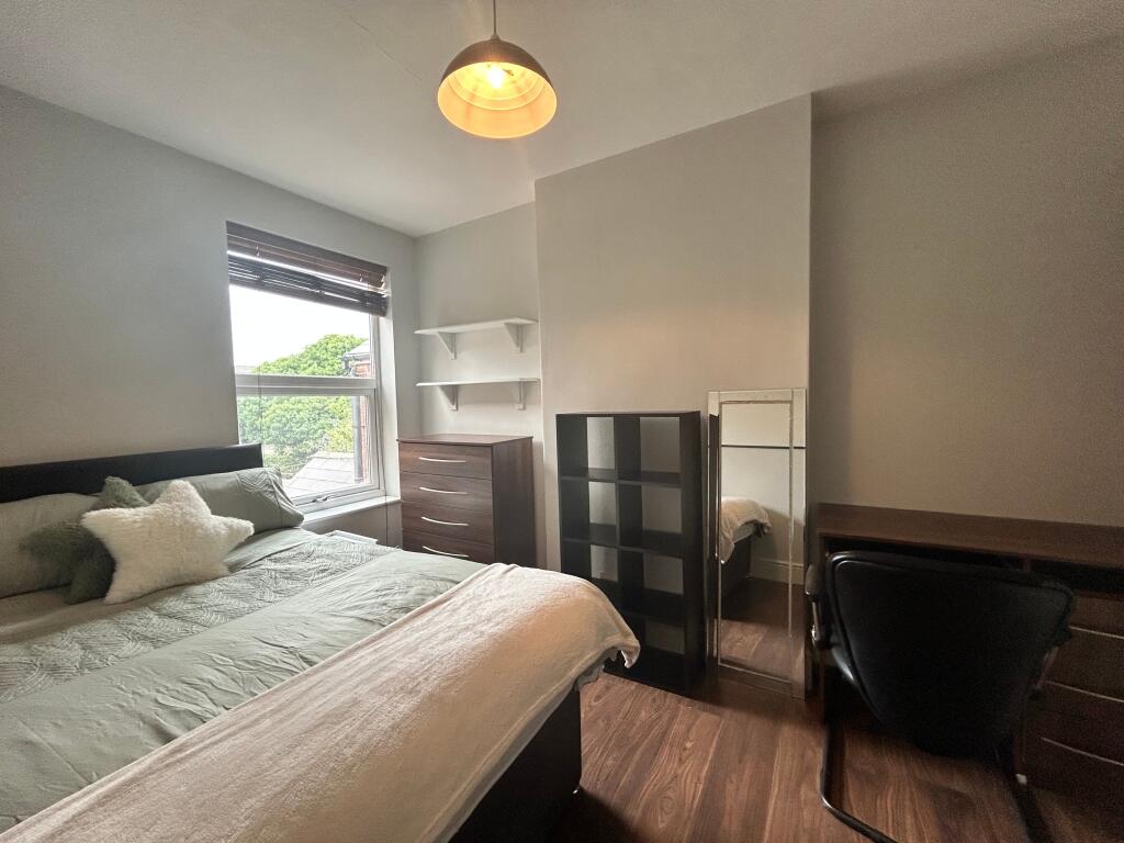 2 bed Mid Terraced House for rent in Derby. From Nicholas Humphreys - Derby