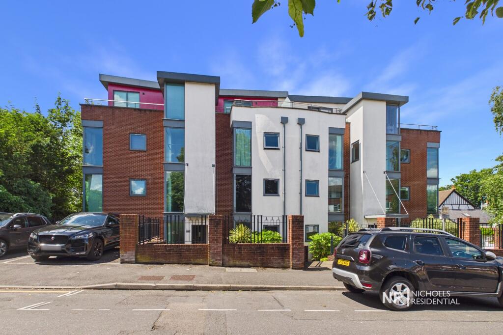 2 bed 1st Floor Flat for rent in Carshalton. From Nicholls Residential