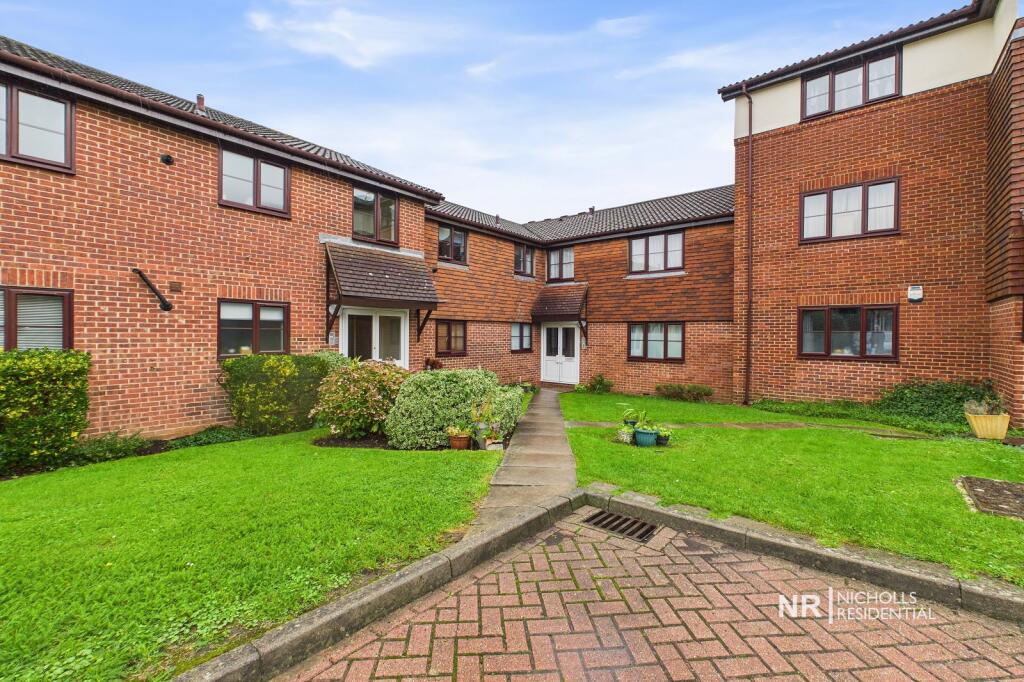 1 bed 1st Floor Flat for rent in Ewell. From Nicholls Residential