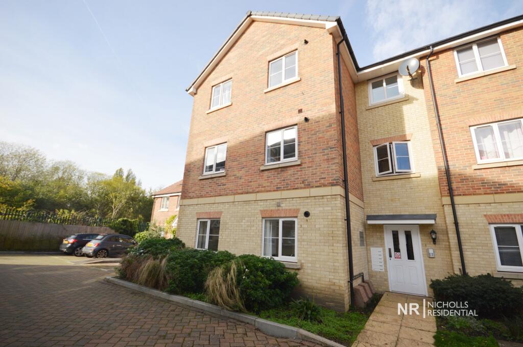 2 bed 1st Floor Flat for rent in Ewell. From Nicholls Residential