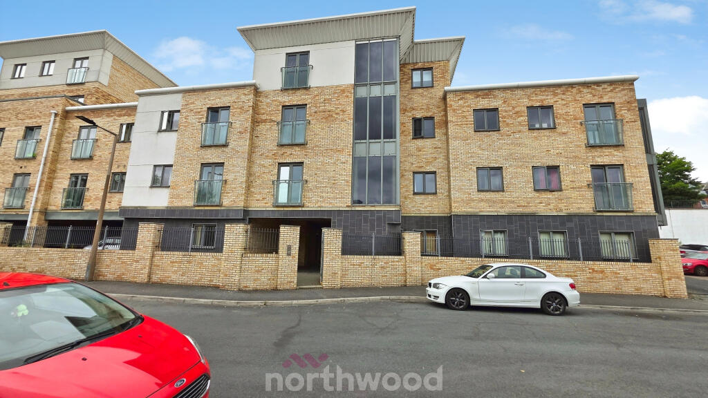 2 bed 1st Floor Flat for rent in Warmsworth. From Northwood - Doncaster