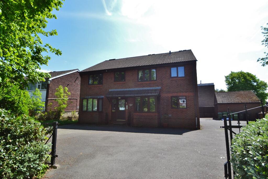 1 bed 1st Floor Flat for rent in Shadwell. From Northwood - Chapel Allerton