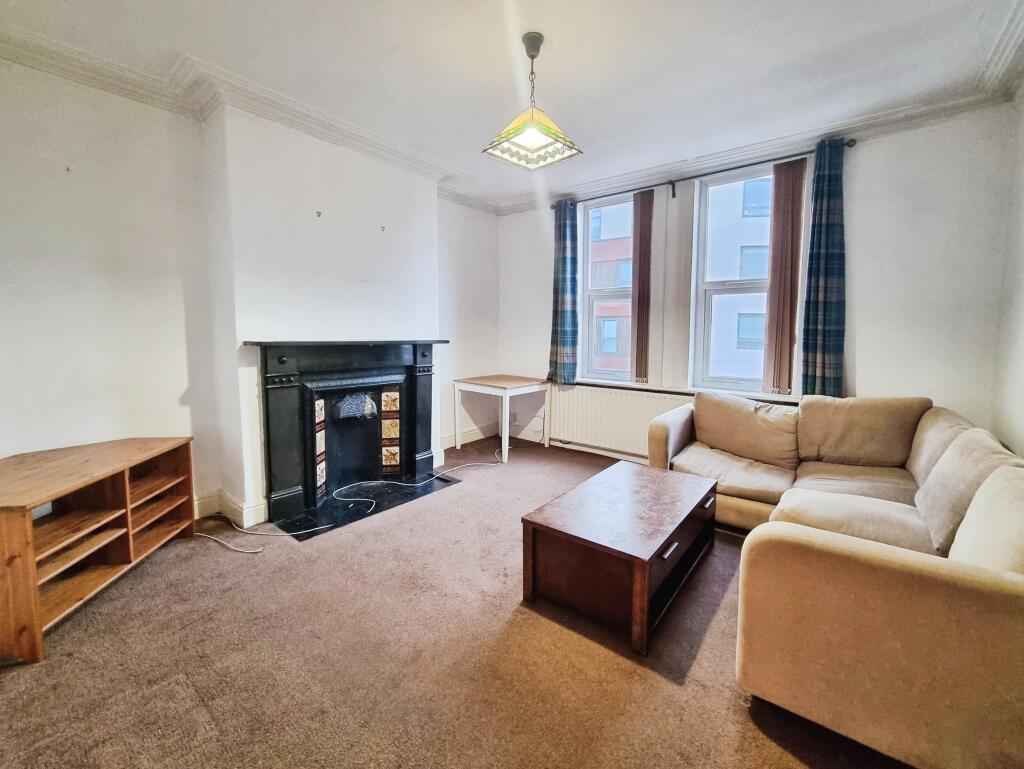 2 bed Duplex for rent in Leeds. From Northwood - Chapel Allerton