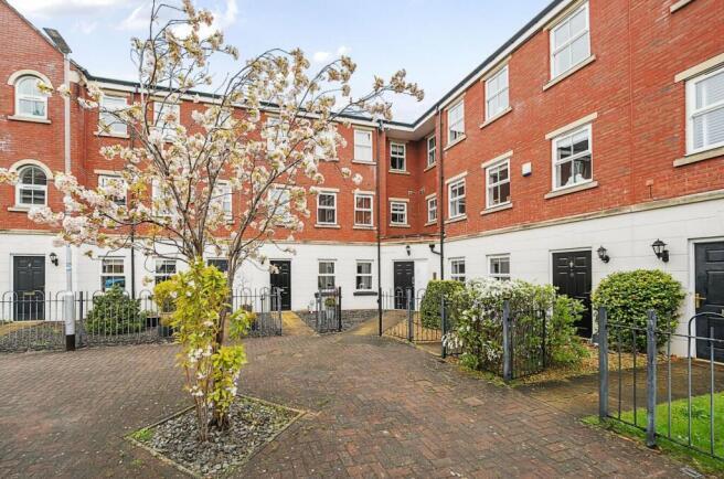 2 bed Duplex for rent in Leeds. From Northwood - Chapel Allerton
