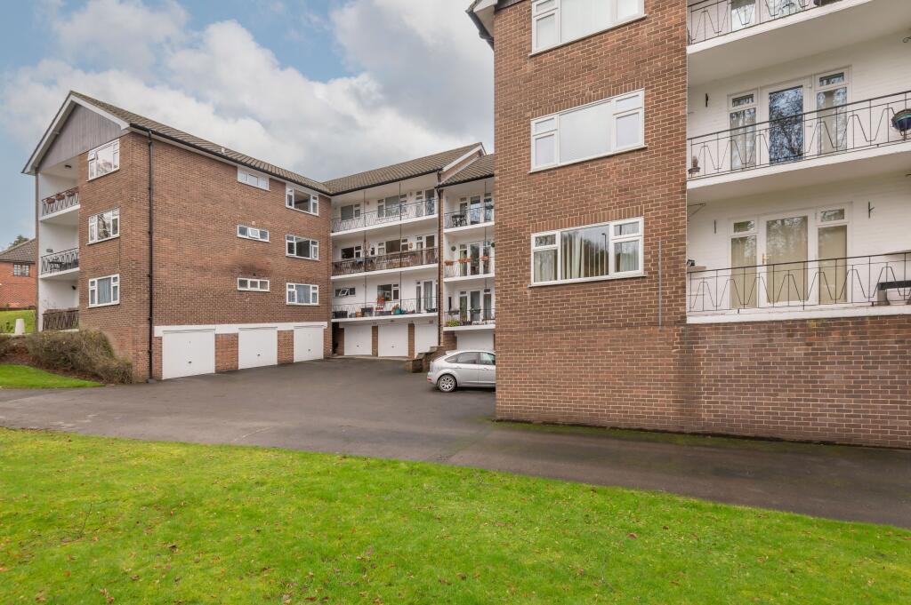 2 bed 1st Floor Flat for rent in Shadwell. From Northwood - Chapel Allerton