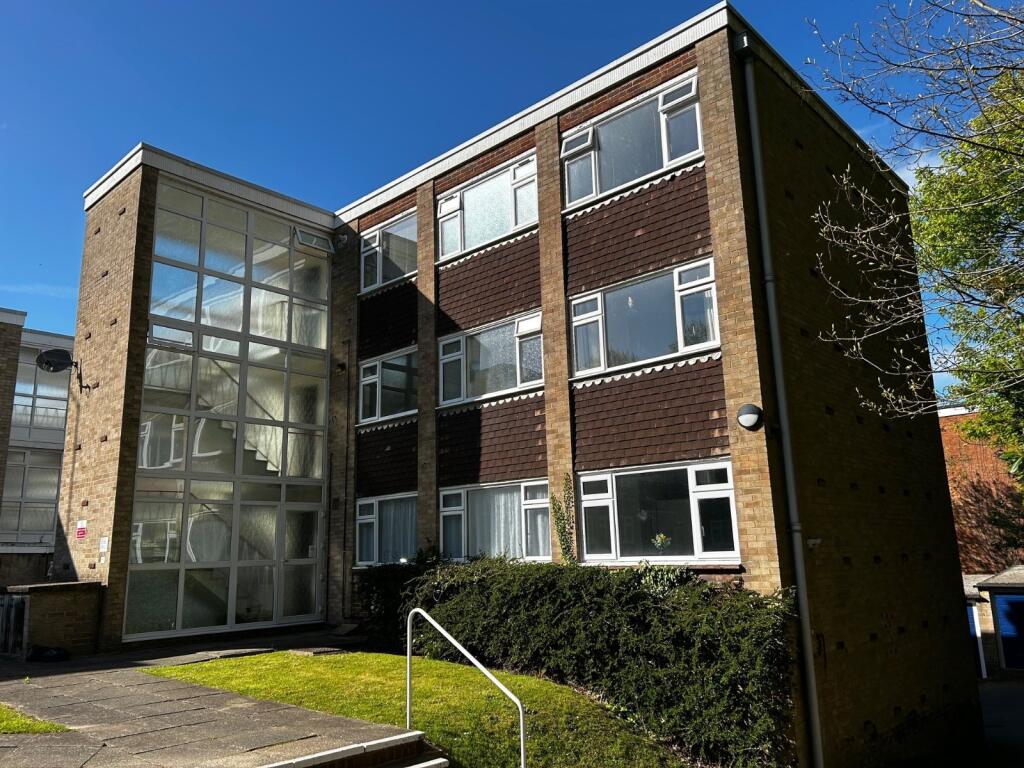 2 bed Apartment for rent in Haywards Heath. From Jackson-Stops - Lindfield