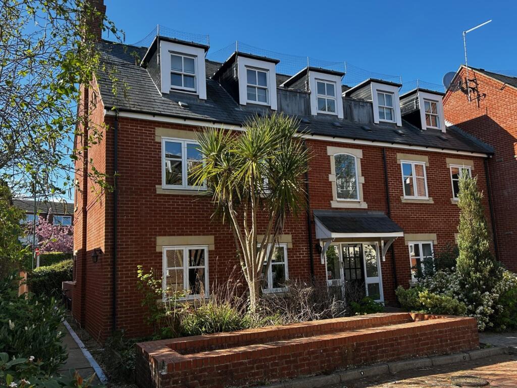 2 bed Apartment for rent in Haywards Heath. From Jackson-Stops - Lindfield