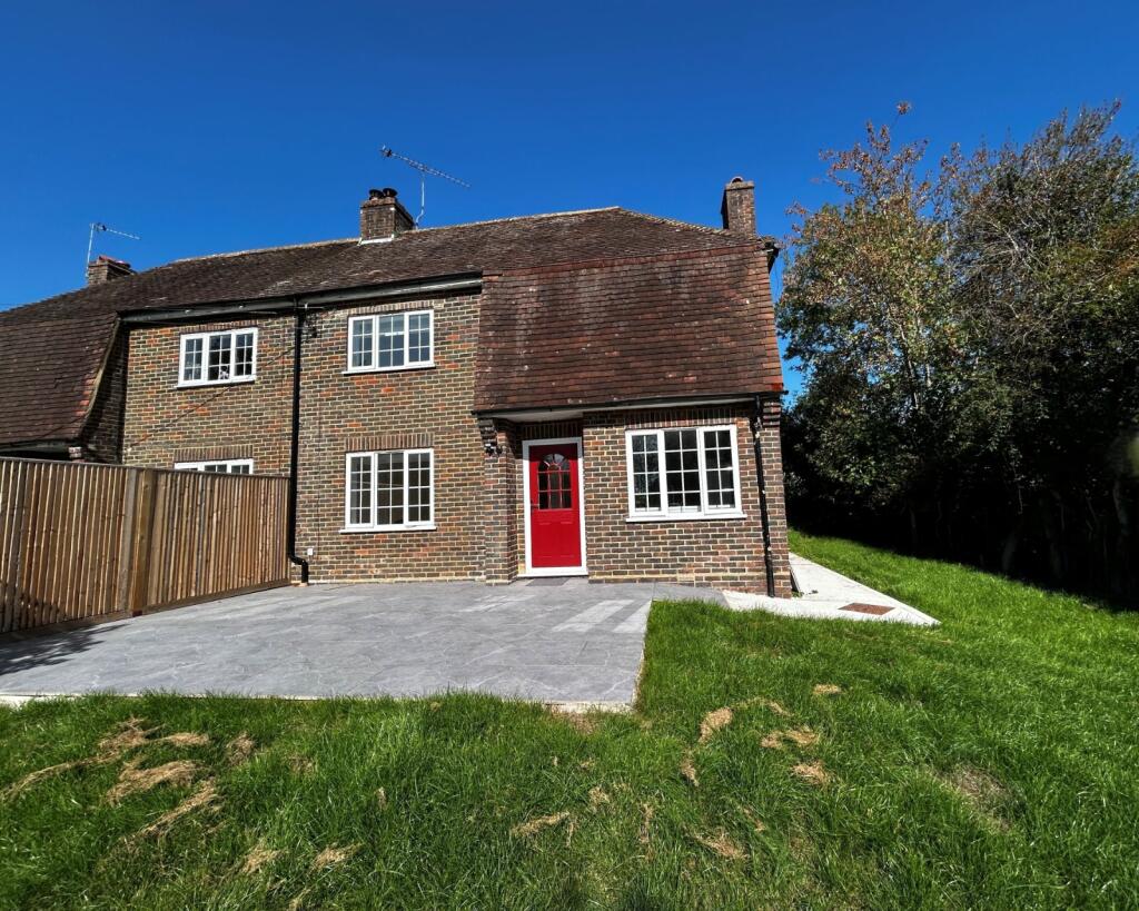 3 bed Detached for rent in Scayne's Hill. From Jackson-Stops - Lindfield 3 bed Detached for rent in Scayne's Hill. From Jackson-Stops - Lindfield