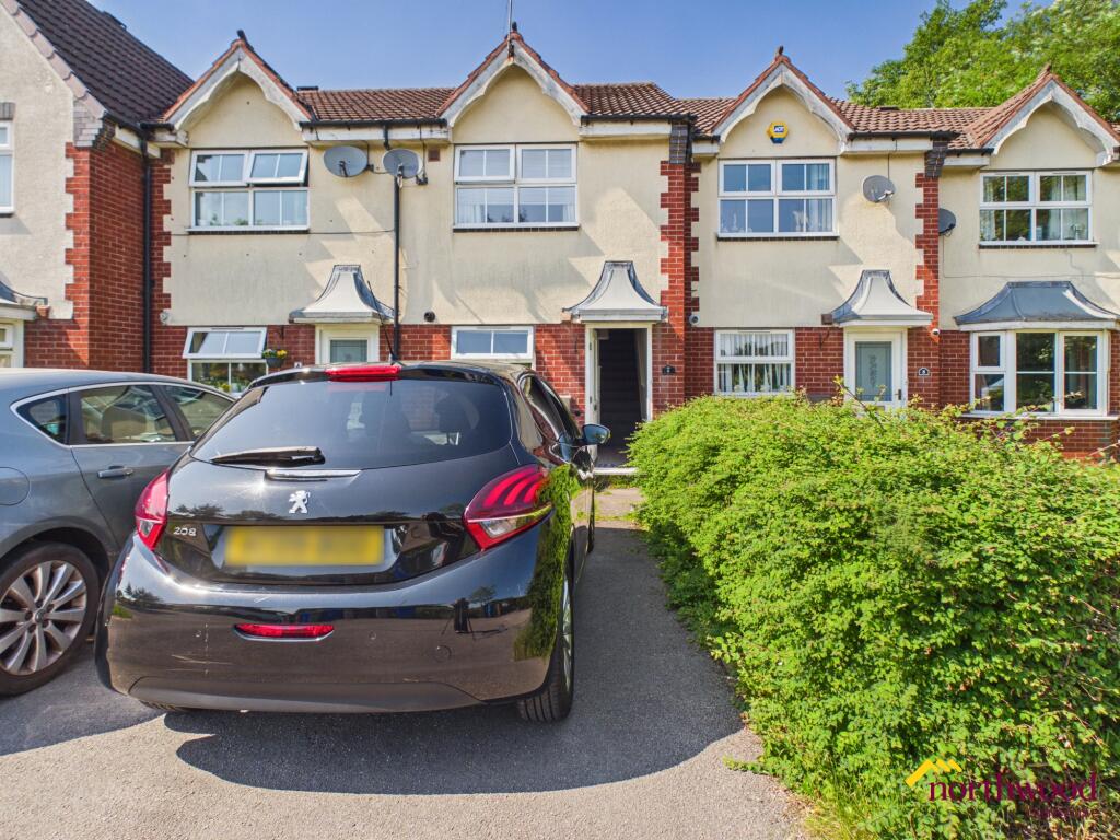 2 bed Town House for rent in Brown Edge. From Northwood - Stoke-on-Trent