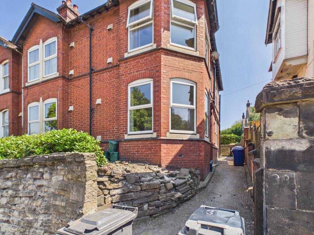 2 bed 1st Floor Flat for rent in Newcastle-under-Lyme. From Northwood - Stoke-on-Trent 2 bed 1st Floor Flat for rent in Newcastle-under-Lyme. From Northwood - Stoke-on-Trent