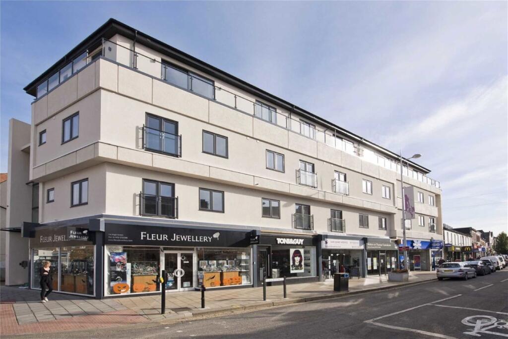 2 bed 1st Floor Flat for rent in Walton-on-Thames. From Jackson-Stops - Weybridge