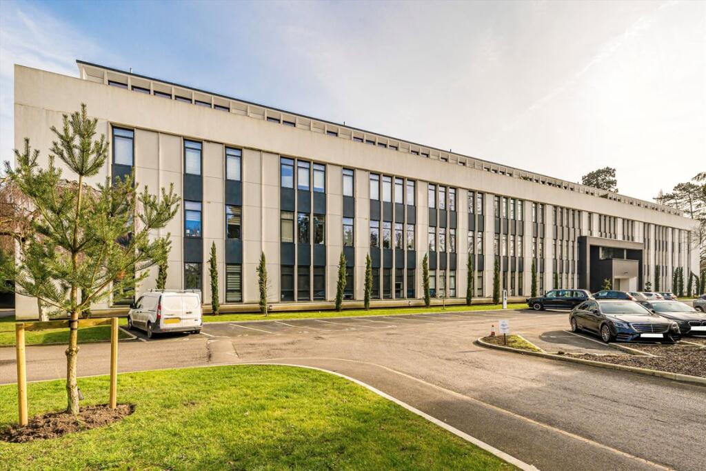 1 bed 1st Floor Flat for rent in Esher. From Jackson-Stops - Weybridge