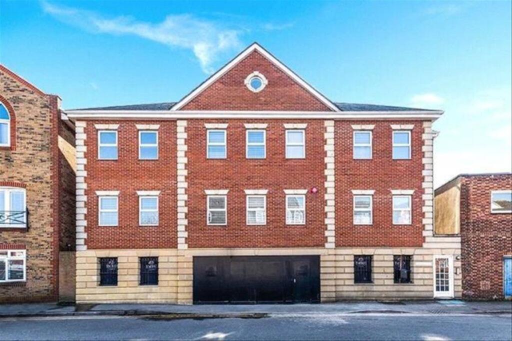 1 bed 1st Floor Flat for rent in Ottershaw. From Jackson-Stops - Weybridge