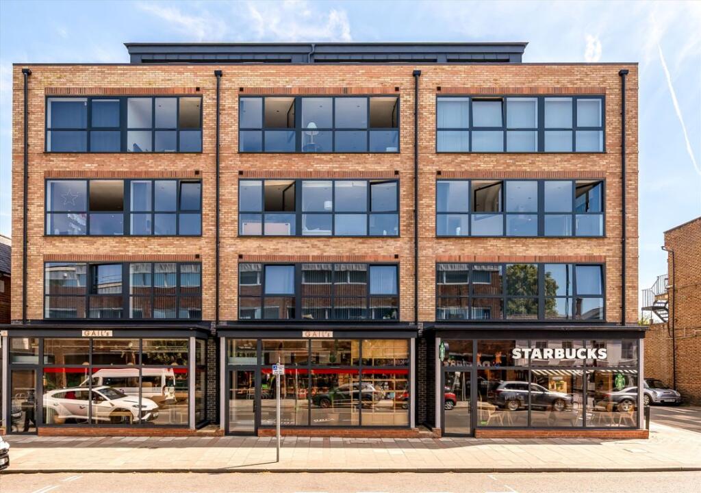 1 bed 1st Floor Flat for rent in Weybridge. From Jackson-Stops - Weybridge