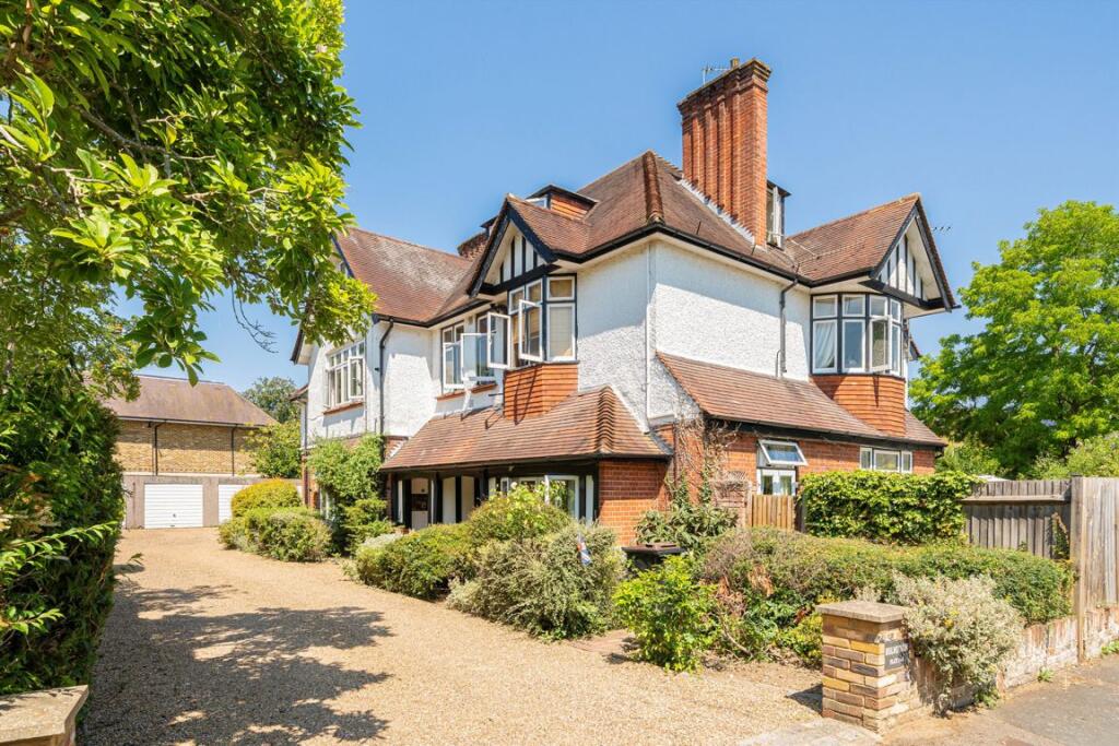2 bed 1st Floor Flat for rent in Woodham. From Jackson-Stops - Weybridge 2 bed 1st Floor Flat for rent in Woodham. From Jackson-Stops - Weybridge