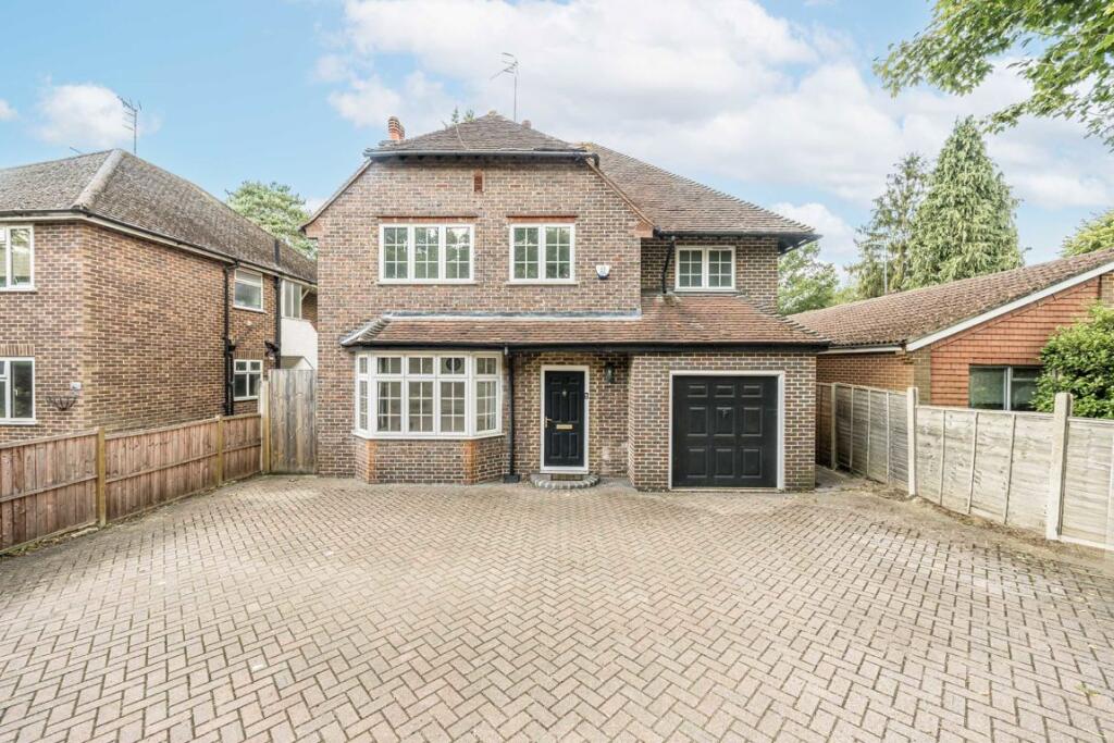 4 bed Detached for rent in Weybridge. From Jackson-Stops - Weybridge