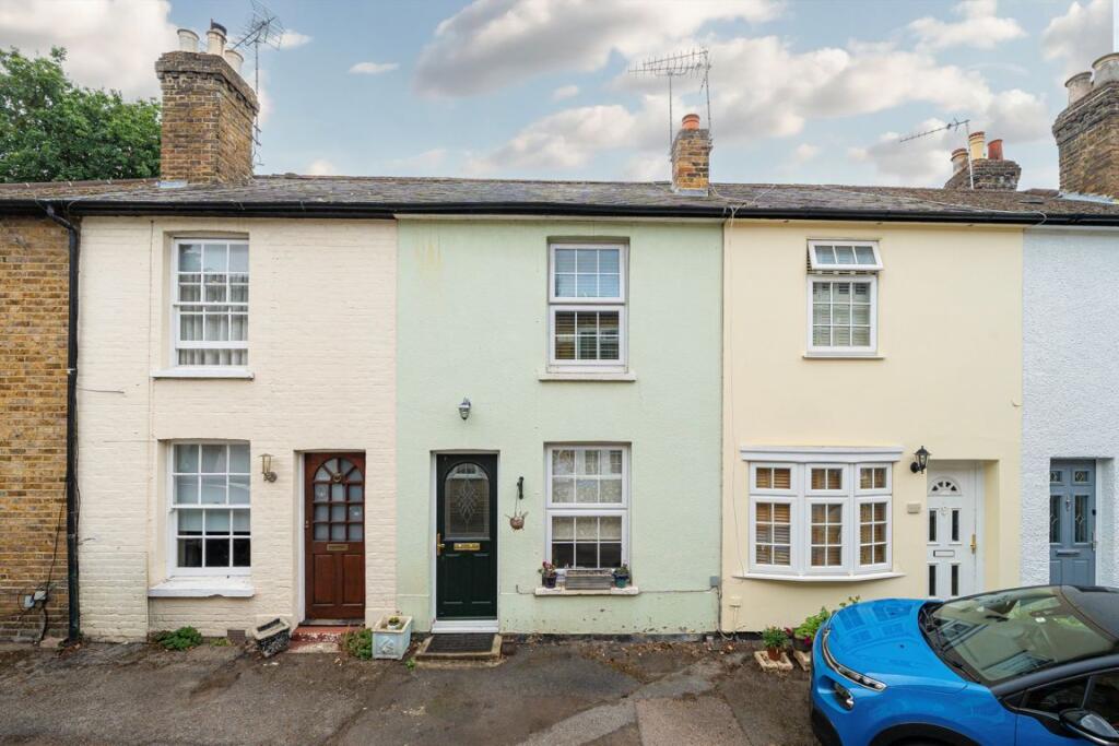 2 bed Mid Terraced House for rent in Weybridge. From Jackson-Stops - Weybridge