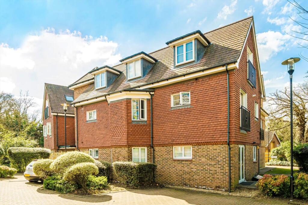 2 bed 1st Floor Flat for rent in Weybridge. From Jackson-Stops - Weybridge