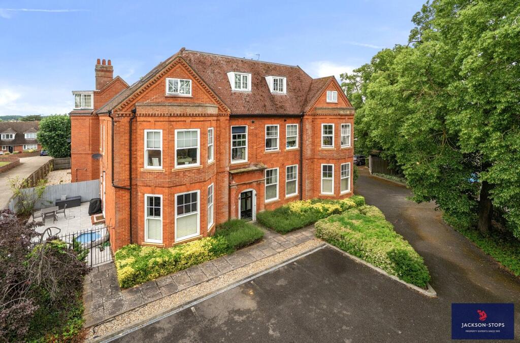 3 bed Apartment for rent in Newmarket. From Jackson-Stops - Newmarket 3 bed Apartment for rent in Newmarket. From Jackson-Stops - Newmarket