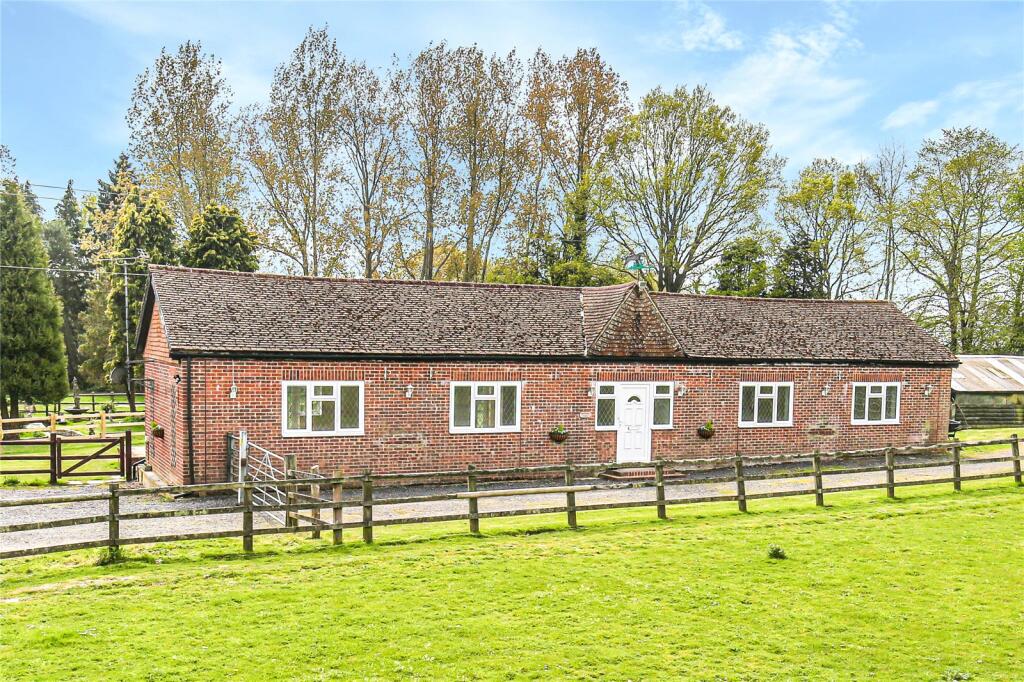3 bed Bungalow for rent in Dormansland. From Jackson-Stops - Oxted 3 bed Bungalow for rent in Dormansland. From Jackson-Stops - Oxted