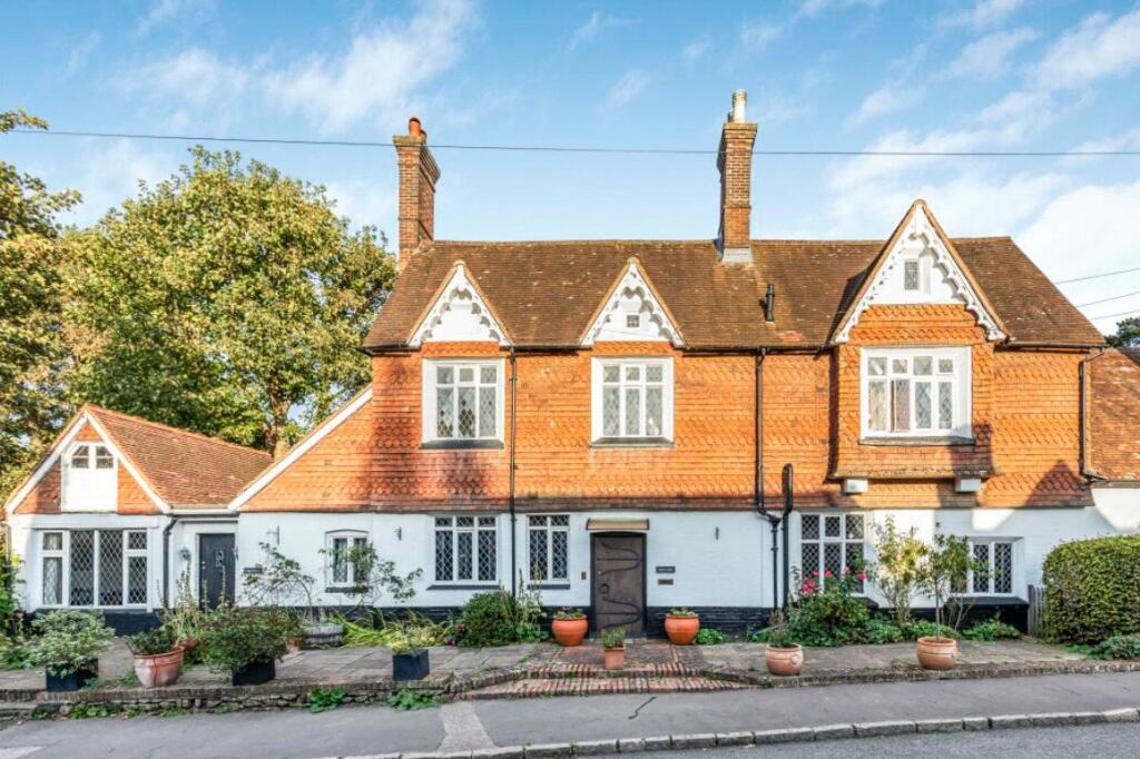 4 bed Apartment for rent in Oxted. From Jackson-Stops - Oxted 4 bed Apartment for rent in Oxted. From Jackson-Stops - Oxted