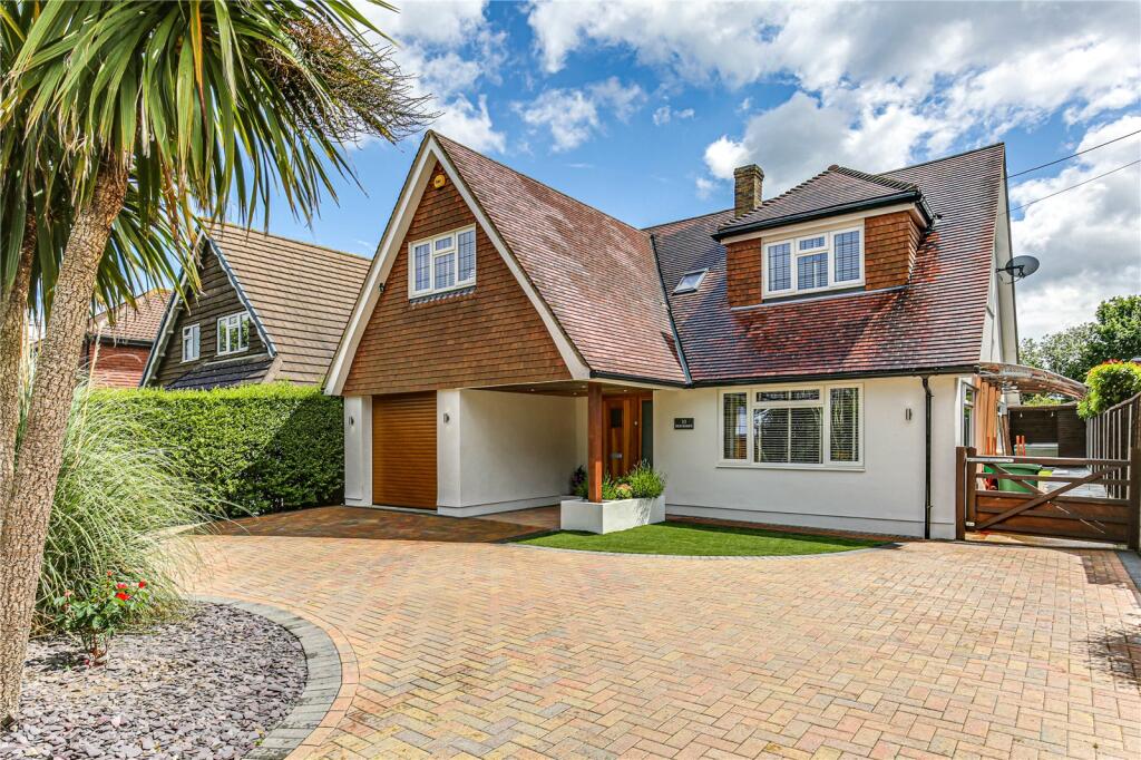 4 bed Detached for rent in South Street. From Jackson-Stops - Oxted 4 bed Detached for rent in South Street. From Jackson-Stops - Oxted