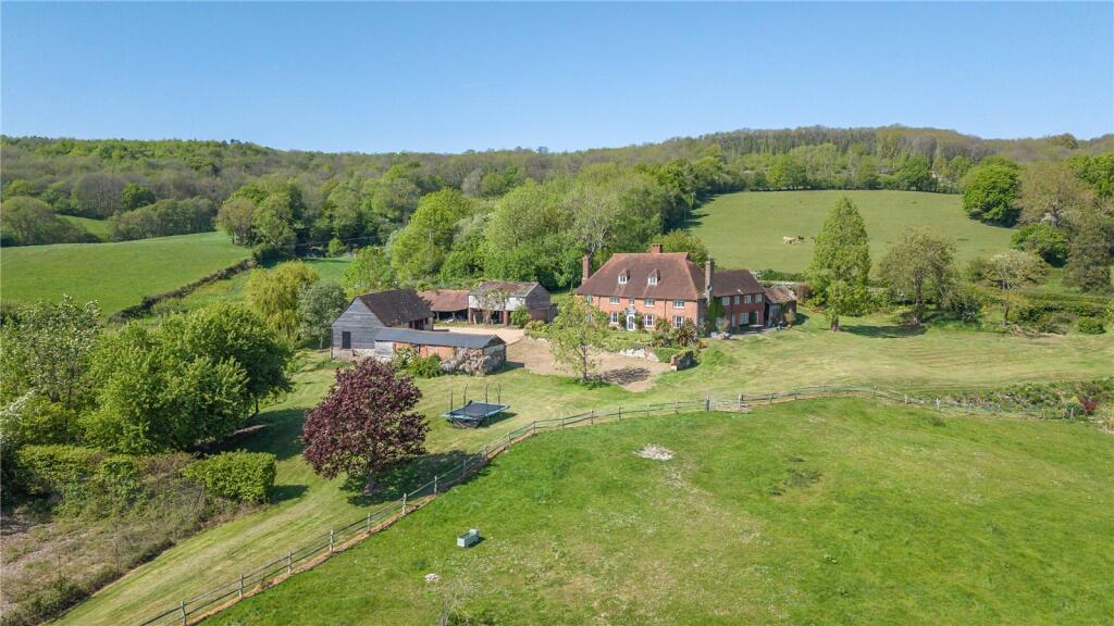 5 bed Equestrian for rent in Goathurst Common. From Jackson-Stops - Kent And East Sussex