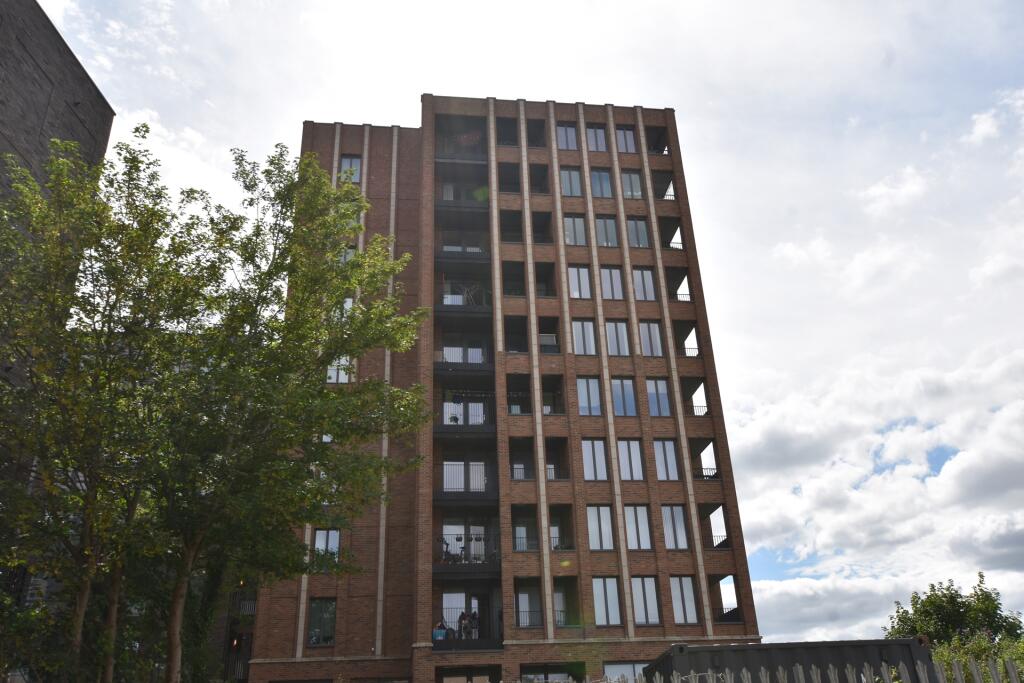 1 bed 1st Floor Flat for rent in Watford. From Oak Estates and Financial Services