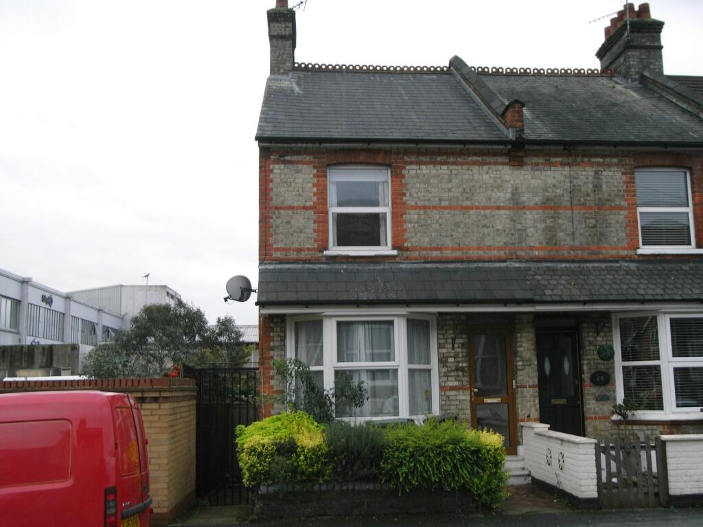 3 bed End of Terrace for rent in Watford. From Oak Estates and Financial Services
