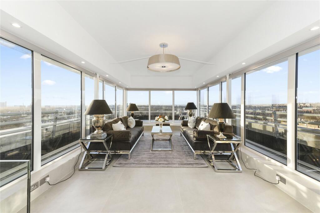 3 bed Penthouse for rent in London. From Oakhill Residential